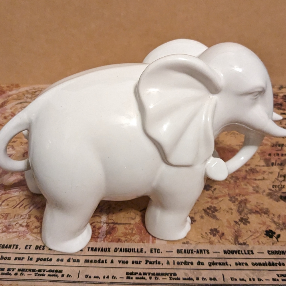 Vintage White Porcelain Elephant Figurine/5” Tall/Unmarked/Fine Quality/EUC